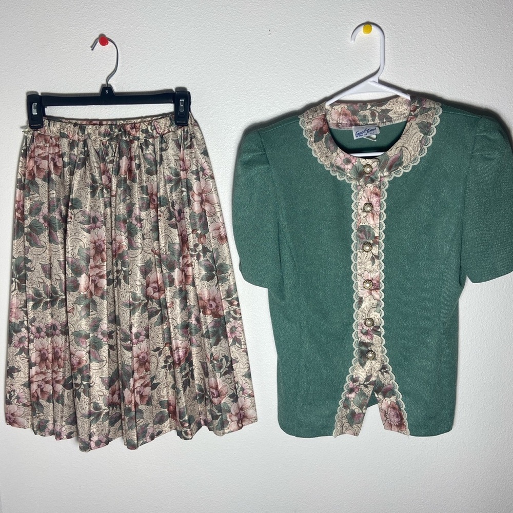 Vintage 80s Good Times Two Piece Set Green Blouse & Floral Skirt Size 6P